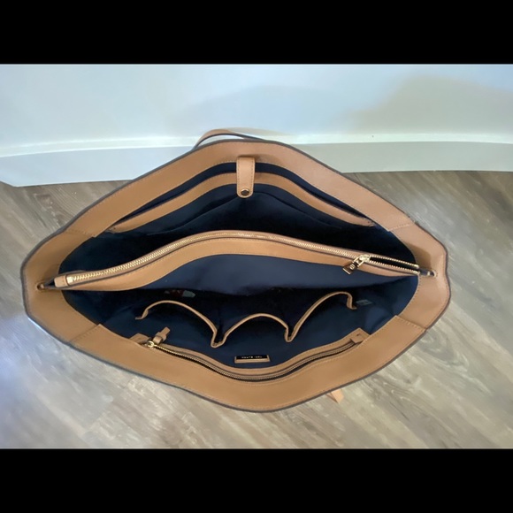 Tory Burch multi compartment leather tote - Picture 3 of 4